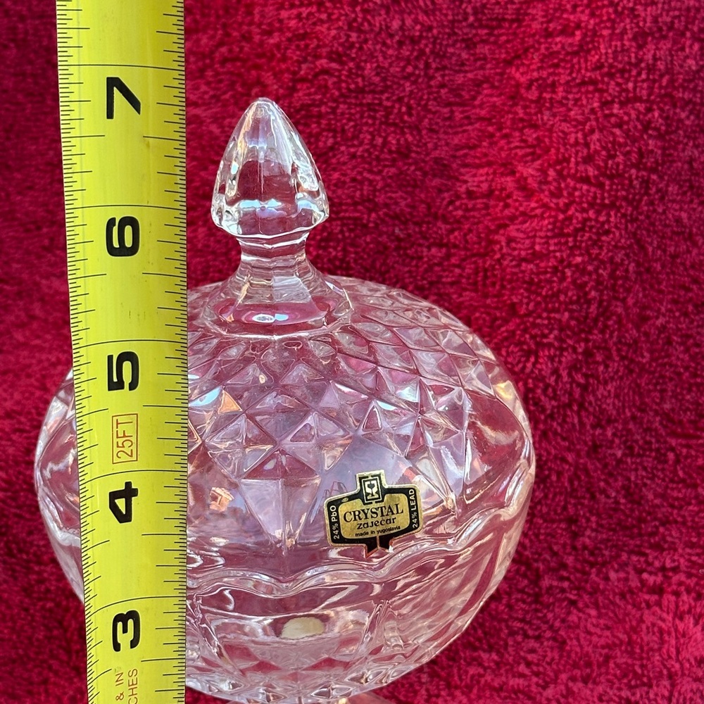 Covered Pedestal Candy Dish, Yugoslavia 3D Diamond Pattern, Scalloped Edges - Picture 5 of 5